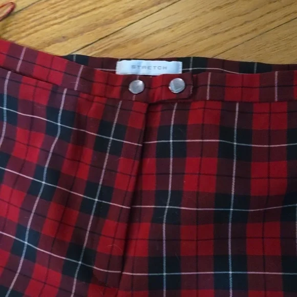 Jones New York straight leg red plaid slacks. - Picture 3 of 7